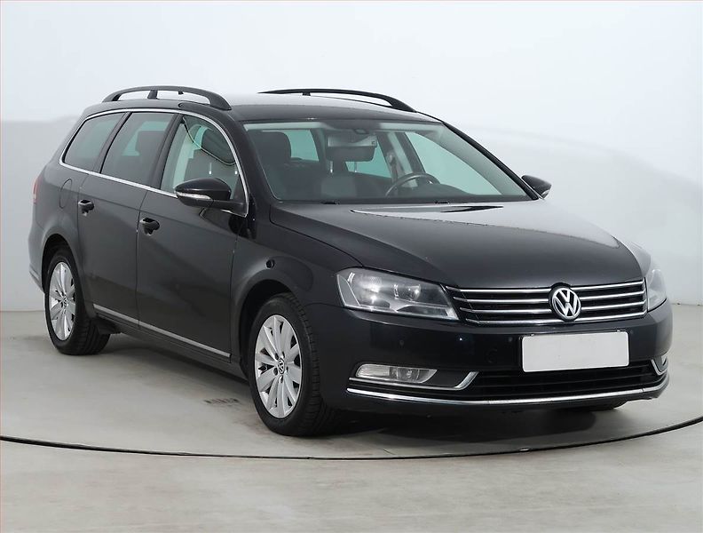 Volkswagen Passat (2013) 2.0 TDI, Navi, Tempomat - fotografie inzerátu