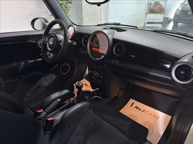 Mini Cooper 1,6   JWC RECARO SUPERSPRINT - fotka 17 z 34