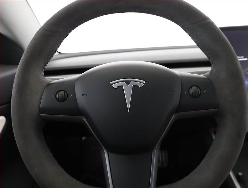 Tesla Model 3 (2019) Long Range 4WD 78kWh, SoH 85% - fotka 8 z 23