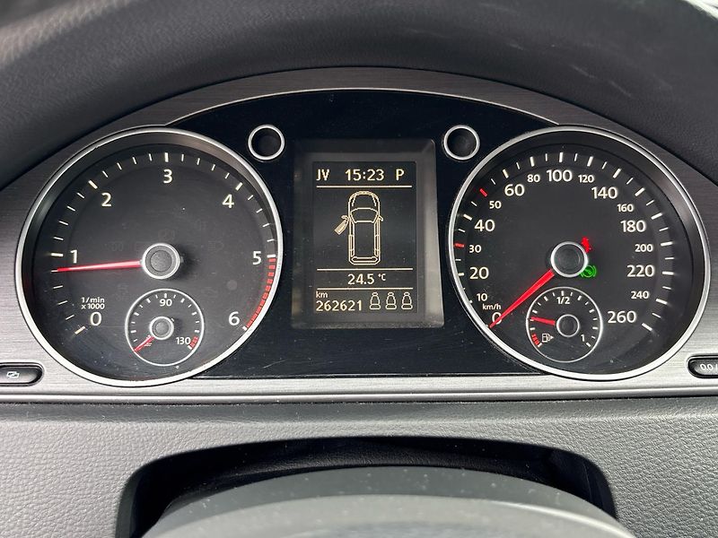 Volkswagen Passat DSG COMFORTLINE - fotka 11 z 26