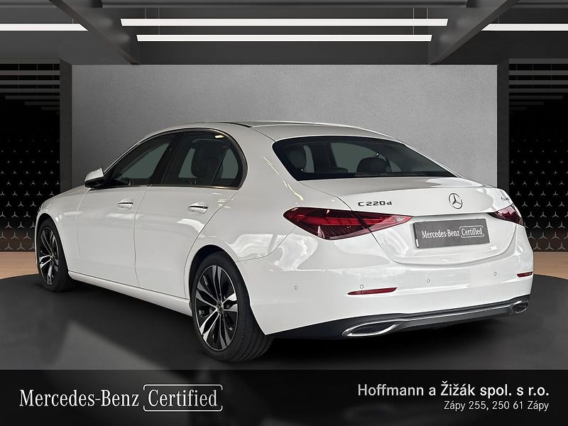 Mercedes-Benz Třídy C 220d 4MATIC - fotka 7 z 20
