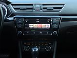 Škoda Superb (2016) Laurin&Klement 2.0 TDI - náhled 12
