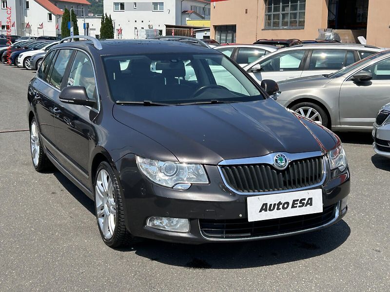 Škoda Superb (2011) 2.0 TDi, DSG, navi - fotografie inzerátu