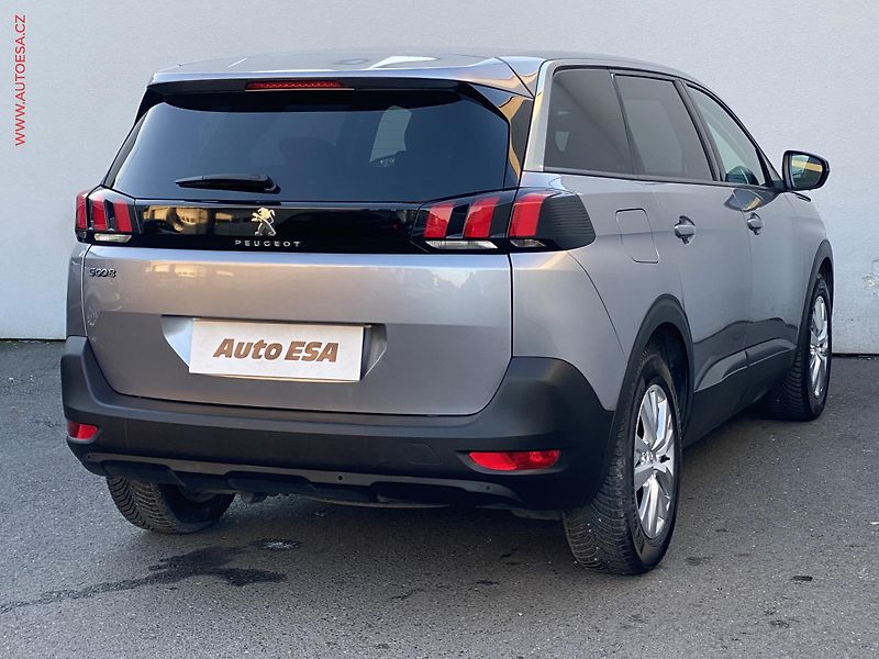 Peugeot 5008 (2020) 1.5 HDi, Active, AT, navi - fotka 4 z 18