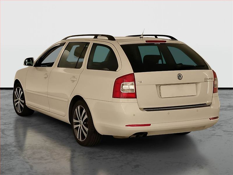 Škoda Octavia (2013) Style 1.4 TSI, Serv.kniha - fotka 4 z 19