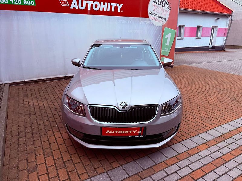 Škoda Octavia 1.4 TSi DSG Style, Navi, TOP - fotka 2 z 27