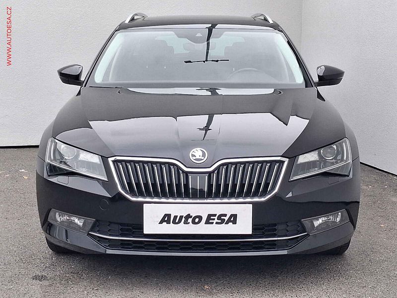 Škoda Superb (2018) 2.0TDi 4x4, Style, xenon - fotka 2 z 18