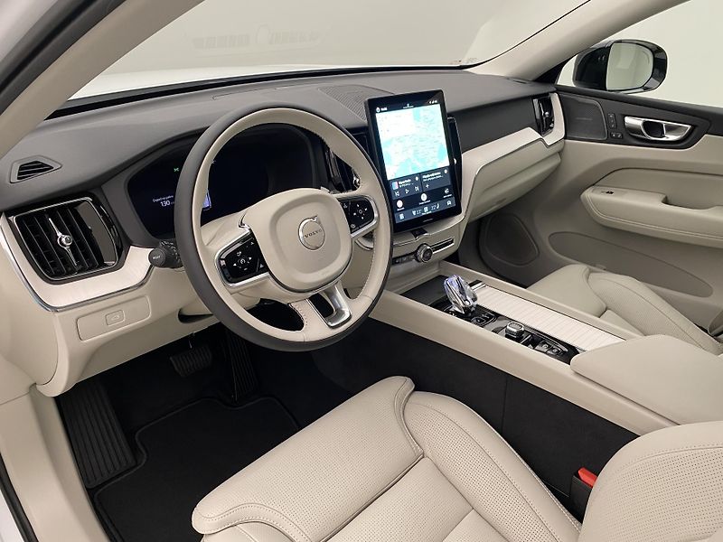 Volvo XC60 (2026) B5 AWD AUT DARK PLUS  - fotka 23 z 63
