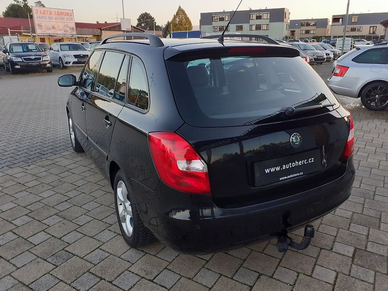 Škoda Fabia (2009) KOMBI 1.4 16V - fotka 5 z 25
