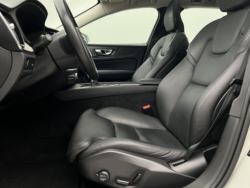Volvo V60 T5 INSCRIPTION AUT - fotka 3 z 46
