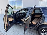 Volvo XC60 T5 AWD // MOMENTUM PRO  - náhled 9