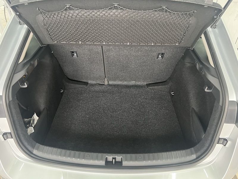 Škoda Scala Selection 1.0 TSI 85 kW - fotka 15 z 30