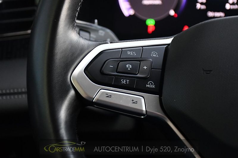 Volkswagen Tiguan 2.0TDi N.TOP 4M ZÁRUKA - fotka 28 z 55