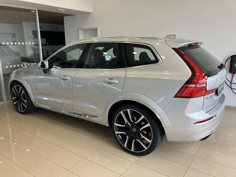 Volvo XC60 T6 AWD Drive-E Inscription AT8 - fotka 7 z 47