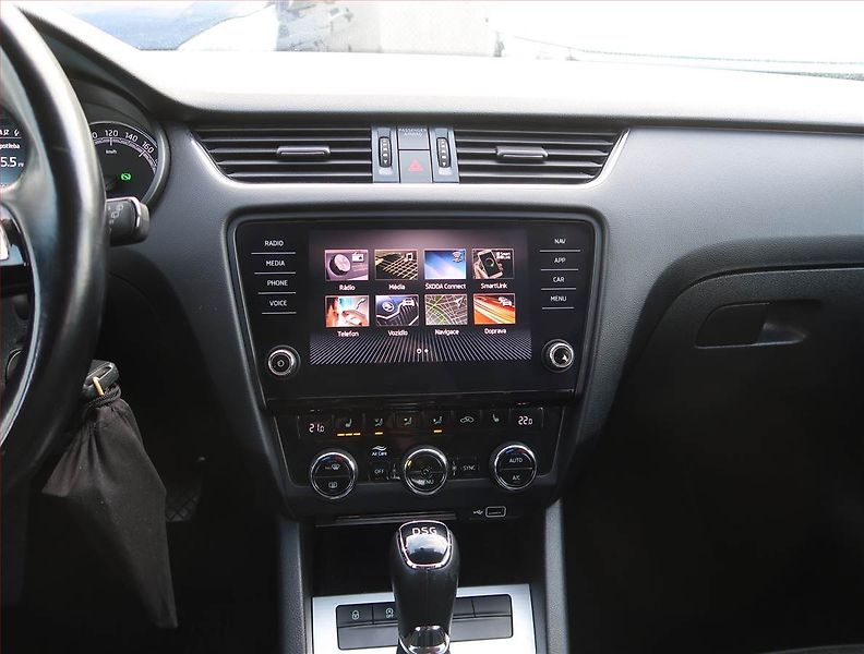 Škoda Octavia (2018) Ambition 2.0 TDI, Automat - fotka 12 z 21