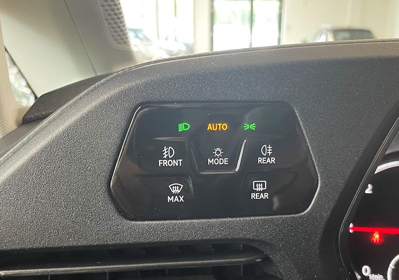Volkswagen Caddy 2,0TDI 90kW 4x4, ČR - fotka 20 z 26
