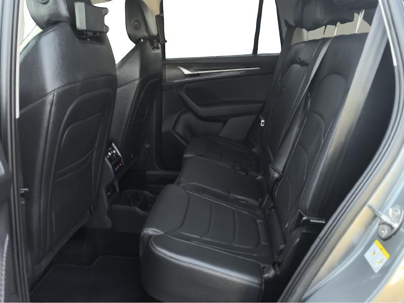 Škoda Kodiaq 2.0TDi 4X4 Selection Exclusive - fotka 24 z 26