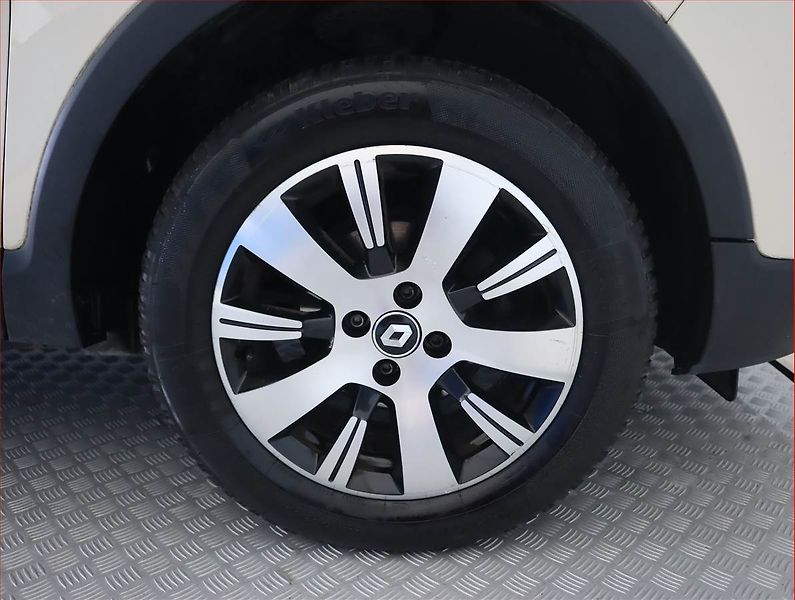Renault Captur (2017) 0.9 TCe, Serv.kniha, Navi - fotka 15 z 19