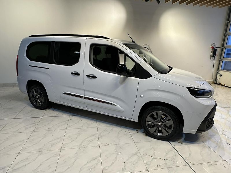 Toyota ProAce City Verso 1.5D-8A/T - FAMILY LONG 7S - fotka 2 z 21