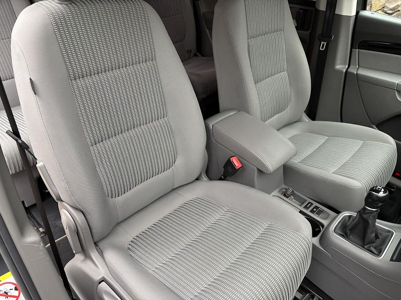 Volkswagen Sharan (2018) 2.0 TDi  110 kW Comfortline - fotka 14 z 22