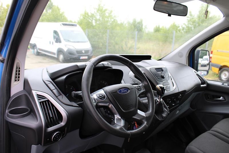 Ford Transit Custom 310 2,2TDCI 9míst L1H1+klima - fotka 9 z 20