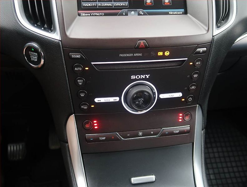 Ford Galaxy (2016) 2.0 TDCi, 4X4, 7 míst - fotka 25 z 30