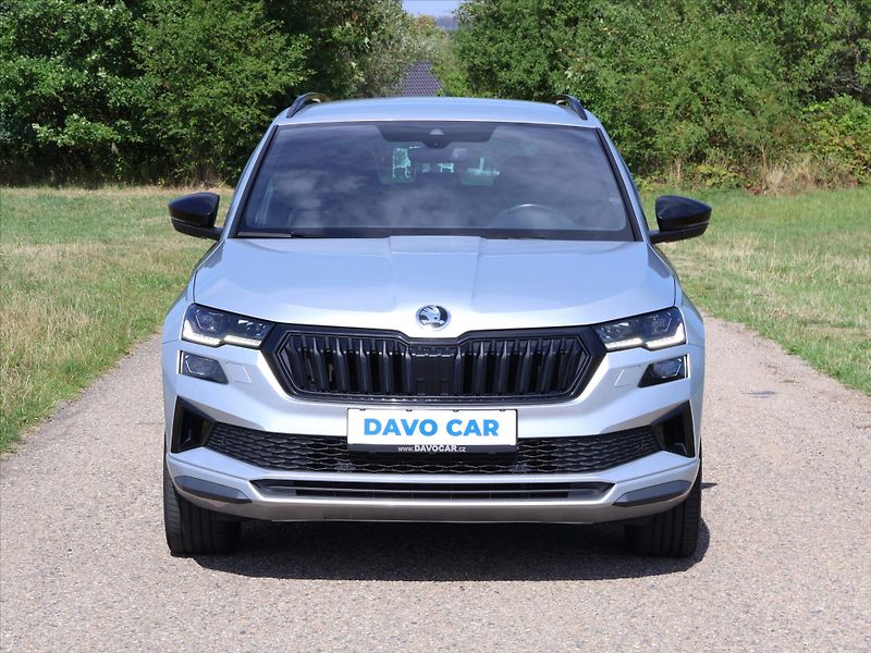 Škoda Karoq 1,5 TSI 110kW DSG Sportline - fotka 2 z 28