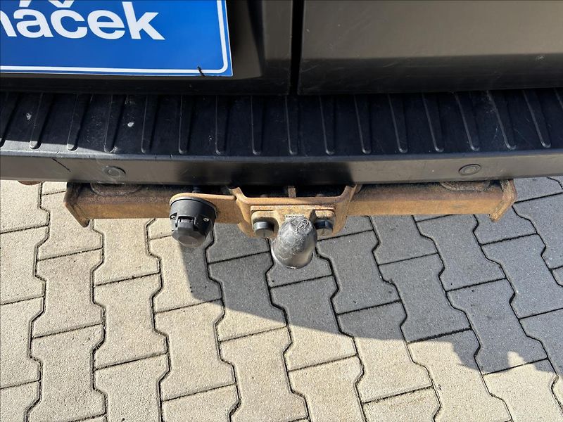 Ford Transit 2,0 Mhev 96kW L3 Kombi Van - fotka 13 z 37