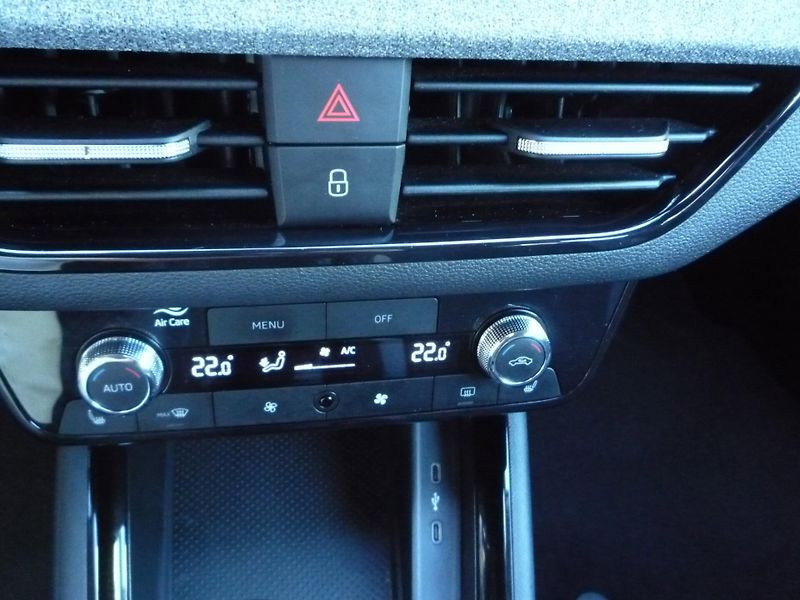 Škoda Kamiq (2024) 1,0TSi 85kW Selection - fotka 12 z 24