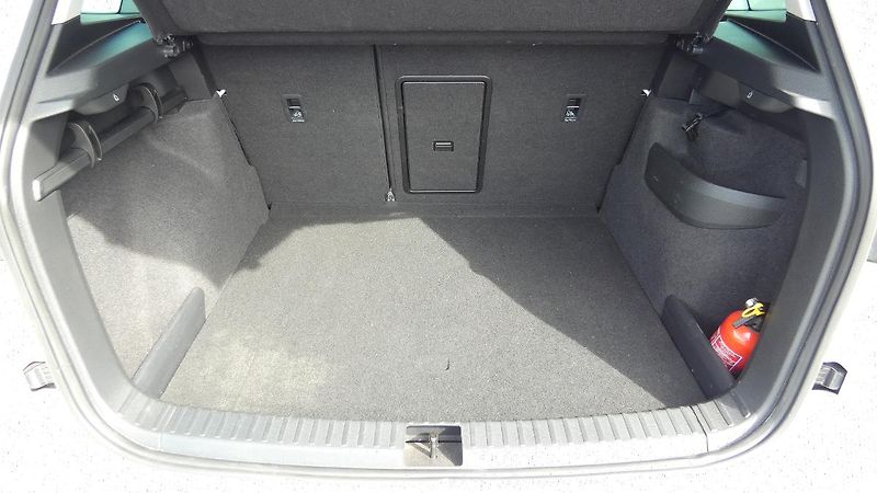 Škoda Karoq 2.0 TDI 110 kW Style - fotka 21 z 23