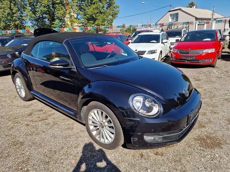 Volkswagen Beetle CABRIO 2,0TDI DSG CUP KAMERA  - fotka 23 z 26