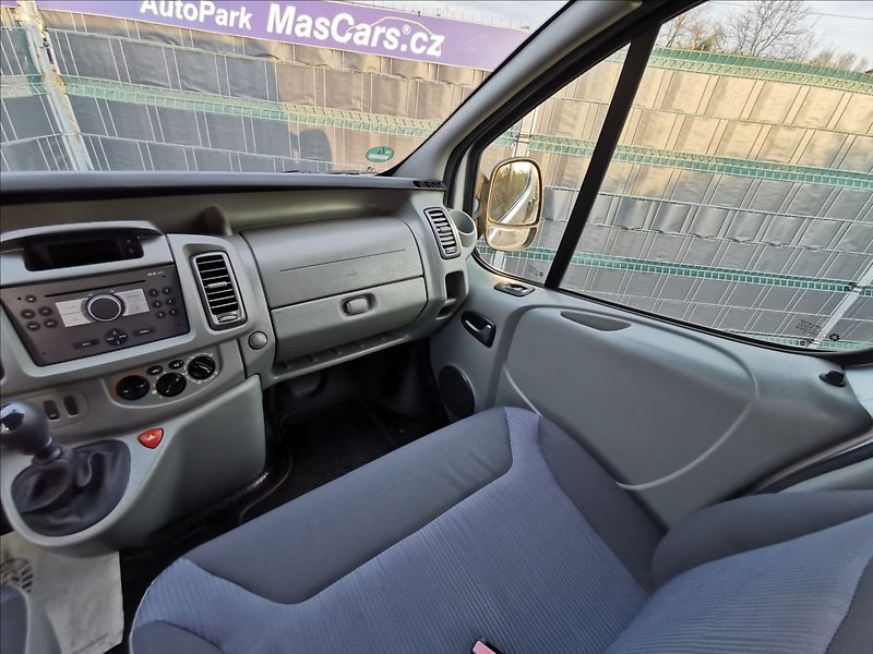 Opel Vivaro 2.0 CDTi 9míst - fotka 10 z 17