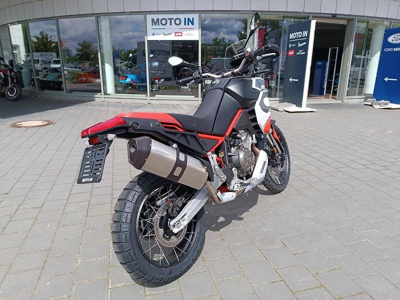 Aprilia Tuareg 660 (2026) Hailstorm White 2025 E5+ (slev - fotka 7 z 8