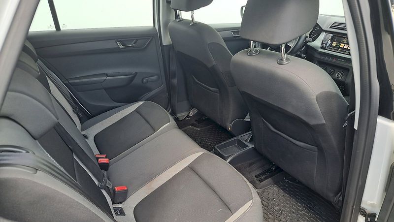 Škoda Fabia (2018) Combi Ambition 1,4 TDI 66 kW - fotka 17 z 23