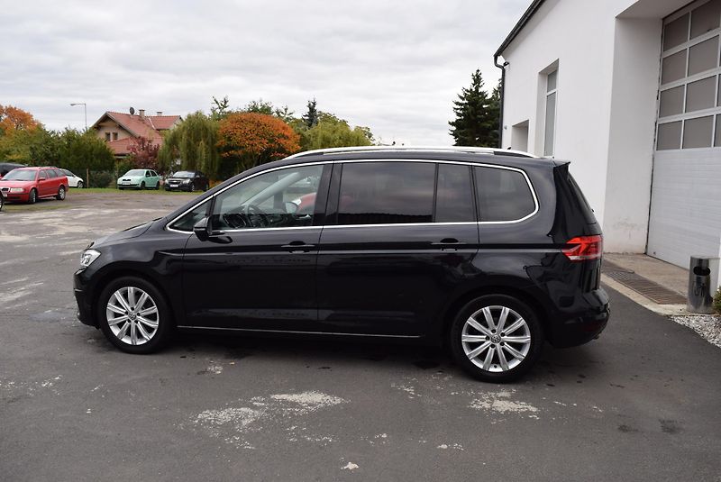 Volkswagen Touran (2017) 1.4TSI 110kw HIGHLINE BMT WEBA - fotka 13 z 51