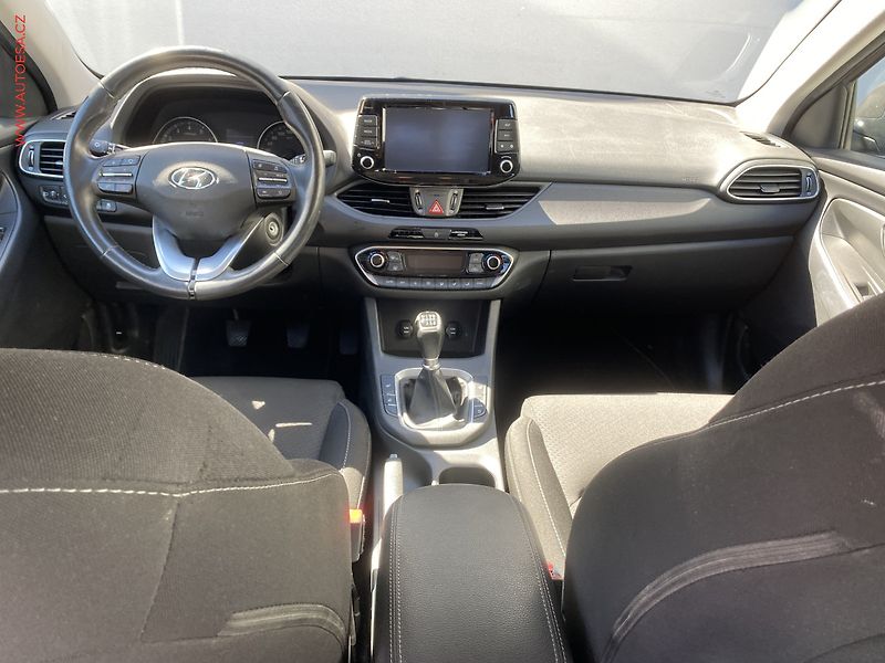 Hyundai i30 (2019) 1.4 GDi, ČR, AC, LED, navi - fotka 8 z 20