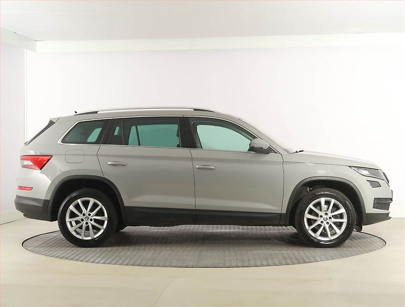 Škoda Kodiaq (2019) Style 2.0 TDI 4x4 - fotka 6 z 32