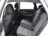 Hyundai i30 1,6 CRDi 81kW Trikolor tažné - náhled 14