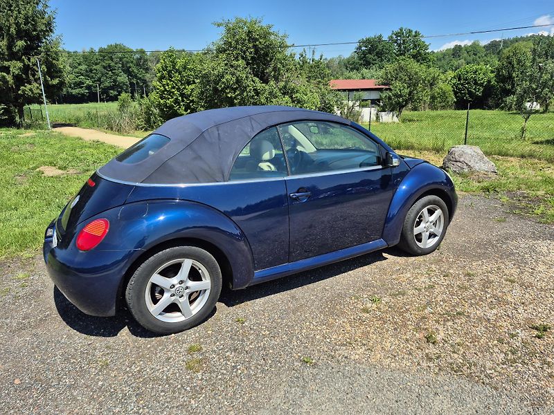 Volkswagen New Beetle (2003) 2.0i  85Kw  - fotka 22 z 23