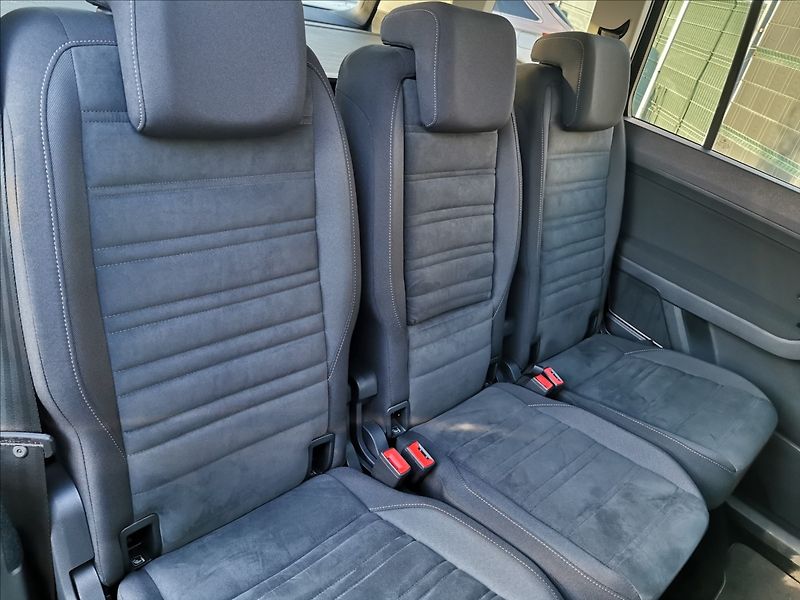 Volkswagen Touran 2.0 TDI Comfortline/Kamera - fotka 22 z 26