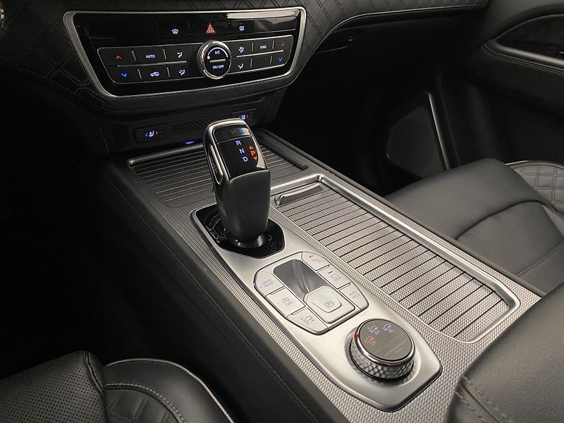 SsangYong Rexton 2.2 CRDi 4WD AUT CZ REZERVACE - fotka 26 z 50