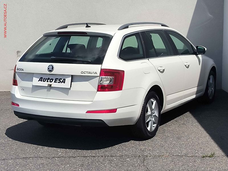 Škoda Octavia (2015) 1.6 TDi, Ambition - fotka 4 z 19
