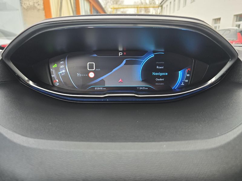 Peugeot 5008 1,5 HDI ALLURE 7-MÍST NAVI DPH - fotka 25 z 46