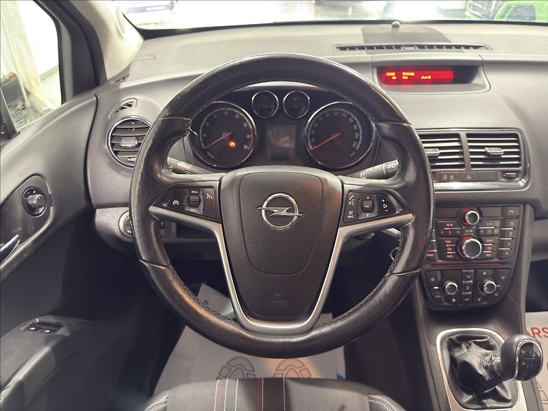 Opel Meriva 1,4   74 kW EDICE 150 1.MAJ - fotka 20 z 29