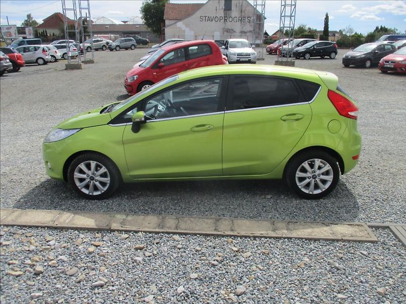 Ford Fiesta 1,2 i,klima.serv.kniha, - fotka 4 z 29