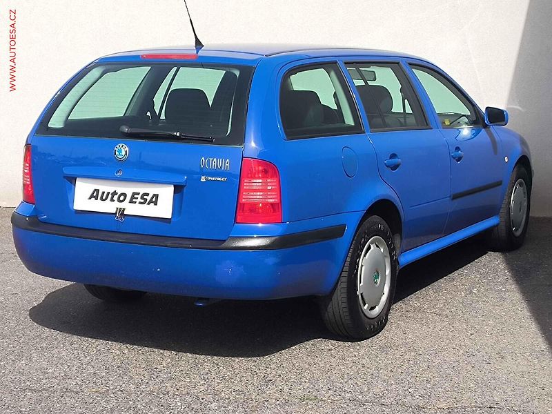 Škoda Octavia (2005) 1.6I, ČR, TZ, El.výbava - fotka 4 z 15