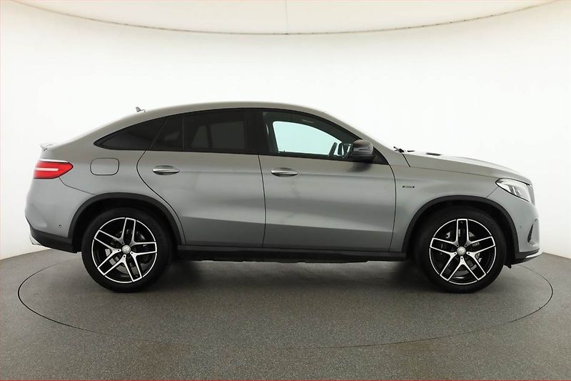 Mercedes-Benz GLE (2016) AMG line 450 4MATIC - fotka 6 z 18