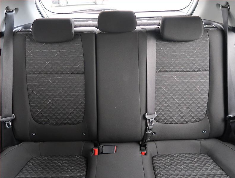 Kia Rio (2017) 1.25 CVVT, ČR,1.maj - fotka 10 z 17