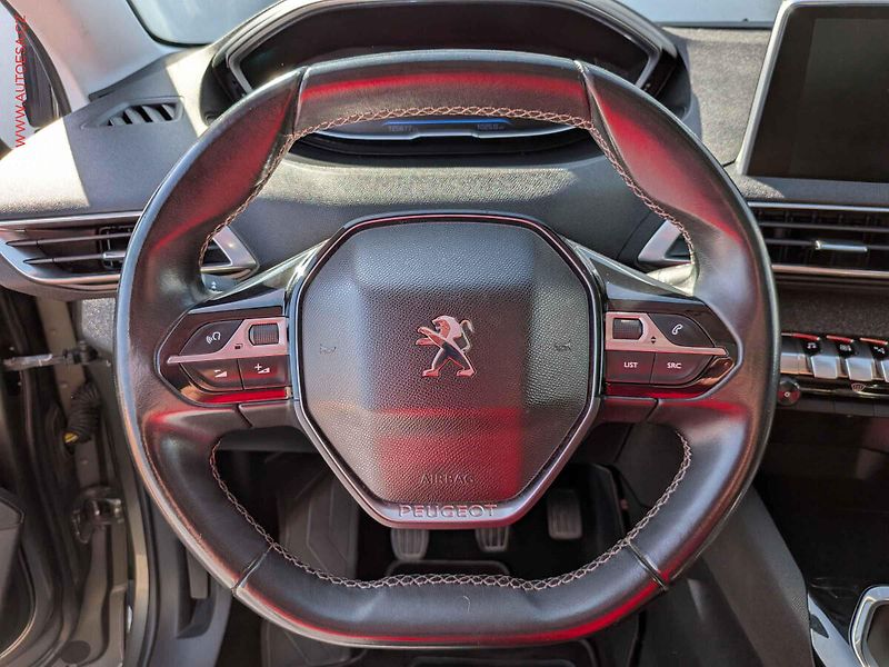 Peugeot 5008 (2017) 1.2PT, servis.kniha - fotka 13 z 19