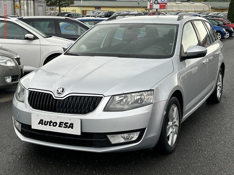 Škoda Octavia (2014) 1.6 TDi, ČR, servis.kniha - fotka 3 z 18